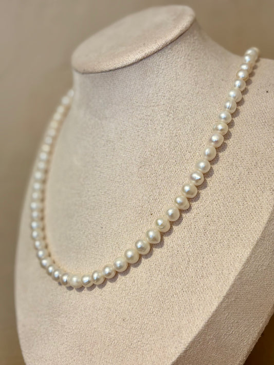 Collier en perle de nacre baroque