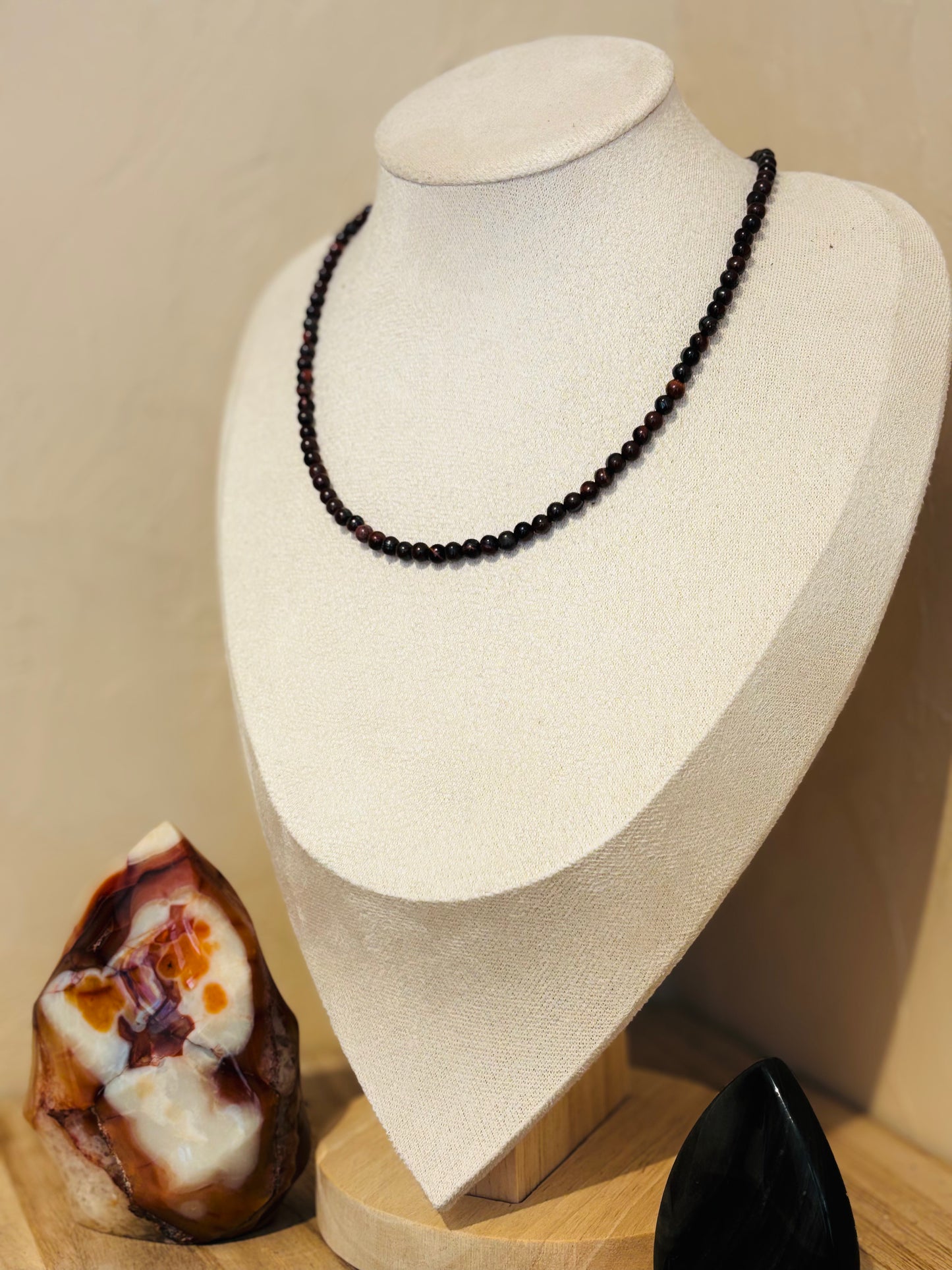 Collier en Œil de Taureau