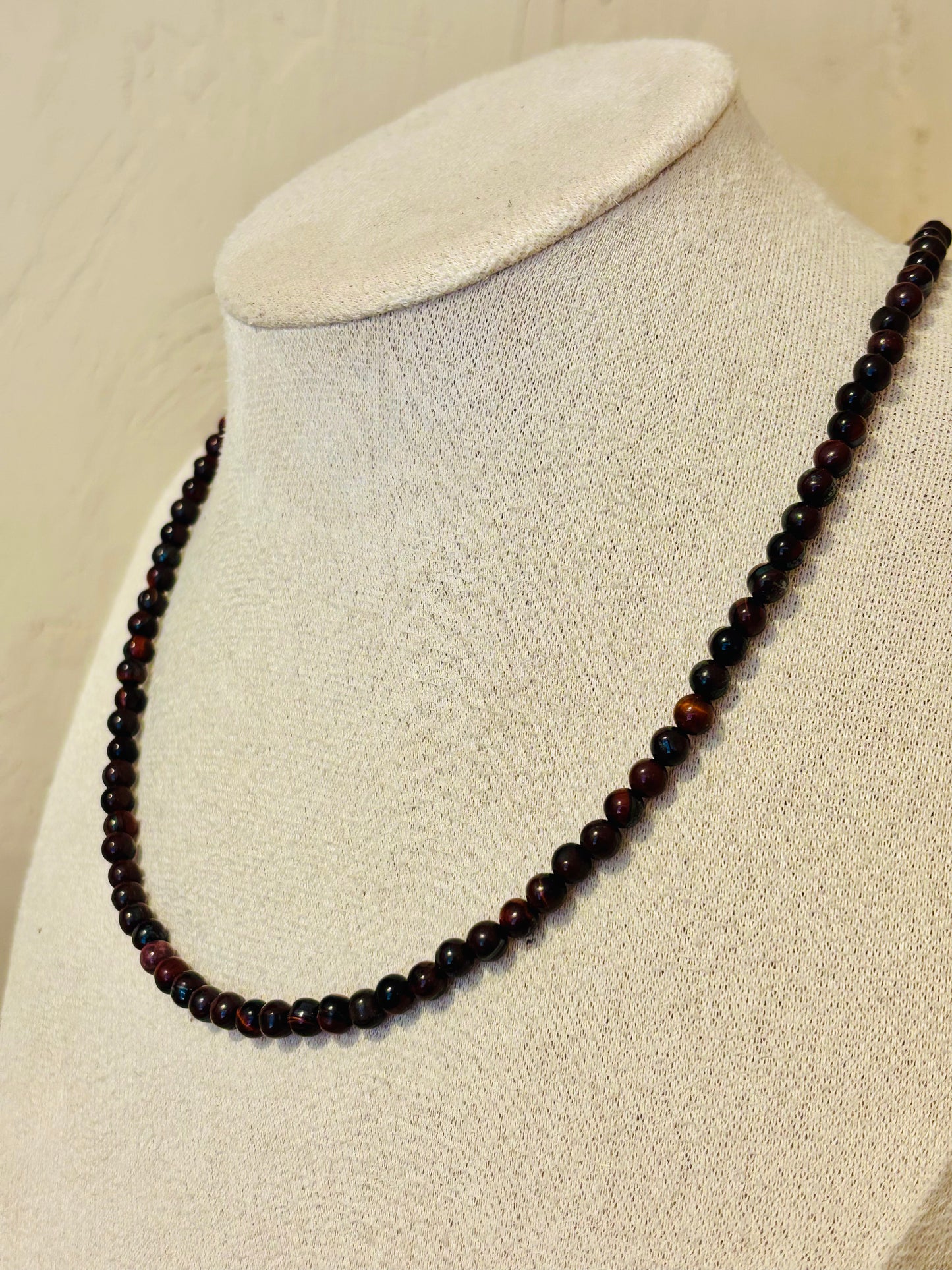 Collier en Œil de Taureau